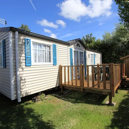 Kemping Camping Les Vertes Feuilles 4*