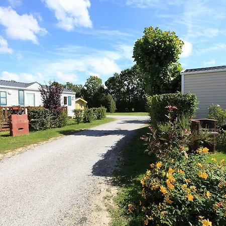 Camping Les Vertes Feuilles Kemping