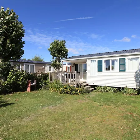 Camping Les Vertes Feuilles Kemping 4*